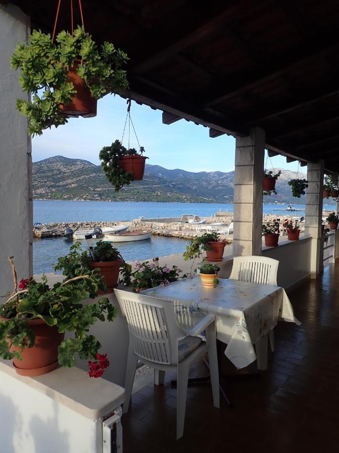 Katja Beach Apartment Račišće Esterno foto