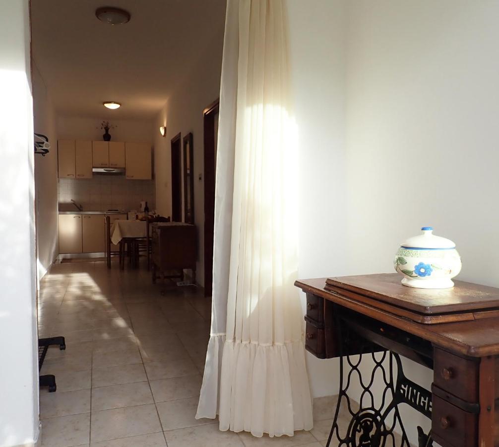 Katja Beach Apartment Račišće Esterno foto