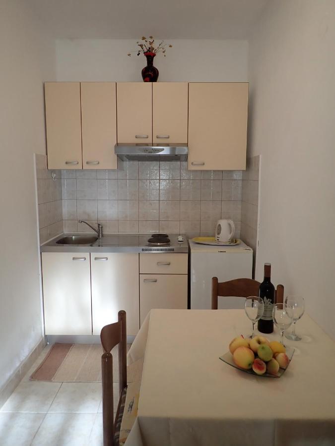 Katja Beach Apartment Račišće Esterno foto