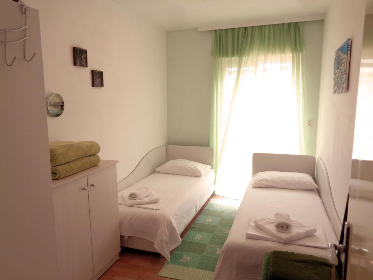 Katja Beach Apartment Račišće Esterno foto