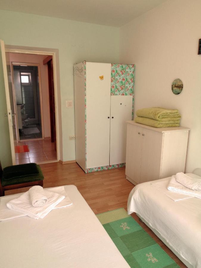 Katja Beach Apartment Račišće Esterno foto