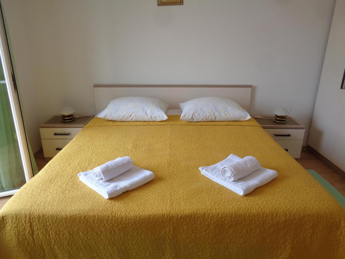 Katja Beach Apartment Račišće Esterno foto